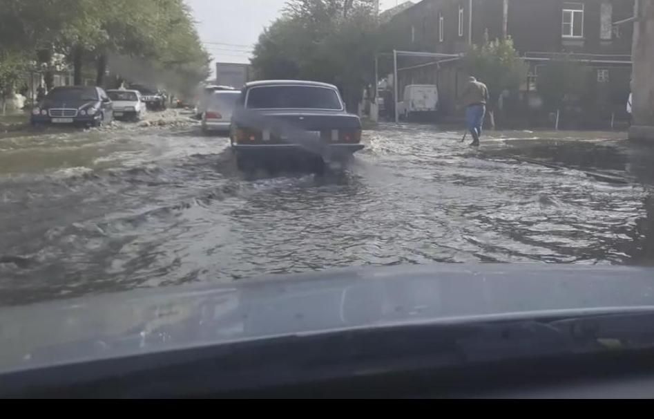 Գյումրին երեկվա անձրևից հետո