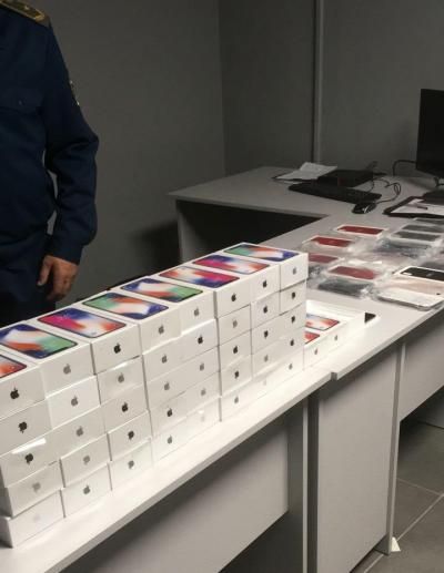 Ուկրաինացին փորձել է Թուրքիայից 43 հատ iPhoneX ներմուծել