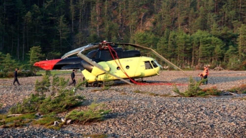 В группе 30 туристов их вертолетом. Ми-8 Хабаровск. Ми-8 камчатские авиалинии катастрофы. Ми-8 Восток. Вертолет ми 8 камчатские авиалинии.