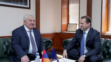 Դավիթ Տոնոյանն ու Յուրի Խաչատուրովը քննարկել են ՀԱՊԿ-ի հետ համագործացության հարցեր