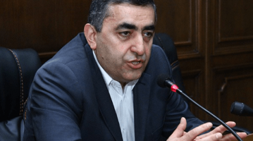 Սա որպես միջանկյալ քայլ է կատարվում. Արմեն Ռուստամյանը՝ կուտակայինի «պարտադիր» բաղադրիչի մասին