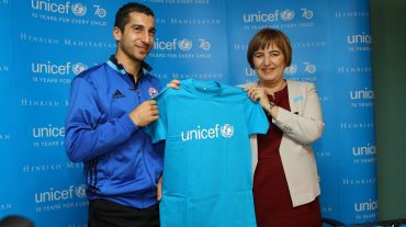 UNICEF-ը Հենրիխ Մխիթարյանի մասնակցությամբ հոլովակ է նկարահանել