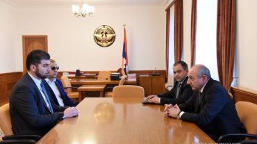 Բակո Սահակյանն ընդունել է Դավիթ Սանասարյանին