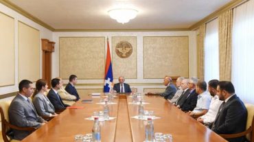 Բակո Սահակյանը հայտնի երկրաբան Սերգեյ Վարդանյանի հետ քննարկել է հանքարդյունաբերության զարգացմանն առնչվող հարցեր