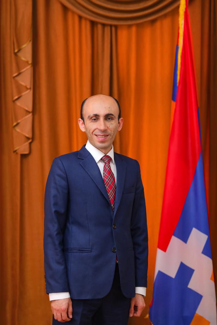 Արցախի պետնախարարը ստացել է կորոնավիրուսի դեմ պատվաստման խթանիչ դեղաչափ