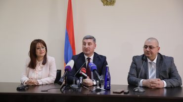 Գնել Սանոսյանը ներկայացրել է Շիրակի նորանշանակ մարզպետին