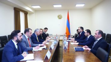 Մխիթար Հայրապետյանն ընդունել է ԱՄՆ ՄԶԳ հայաստանյան առաքելության տնօրեն Ջոն Ալելոնին