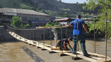 Քարկոփ գյուղի հետիոտնային կամրջի կառուցման աշխատանքները շարունակվում են