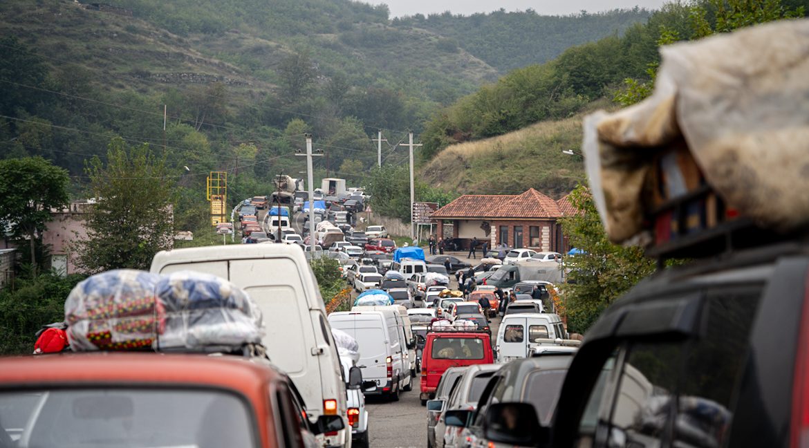 ԼՂ-ից բռնի տեղահանվածների մի քանի խնդիր կստանա համապատասխան լուծում. քննարկում ԱԺ-ում