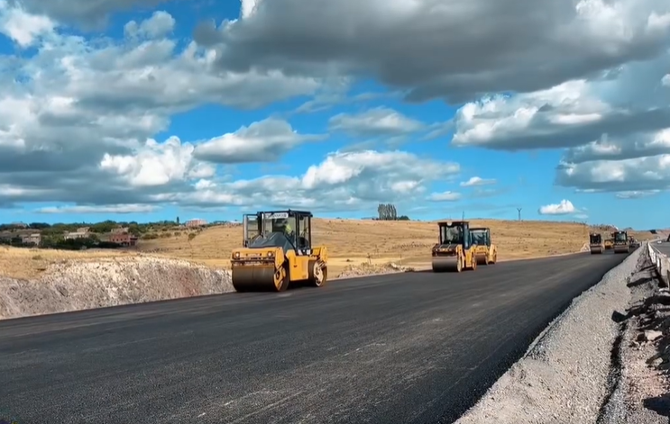 Ընթացքի մեջ է Աշտարակ-Թալին 34կմ հատվածի շինարարությունը