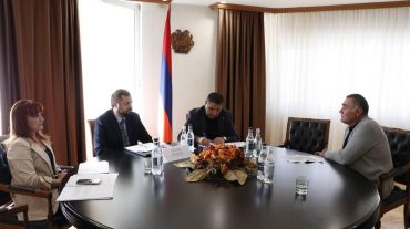 ՀՀ էկոնոմիկայի նախարար Գևորգ Պապոյանի մոտ տեղի է ունեցել քաղաքացիների ընդունելություն