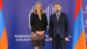 «Մեր երկու երկրներն էլ ժողովրդավարության և օրենքի գերակայության ջատագովներ են». Գևորգ Պապոյանն ընդունել է Նիդերլանդների դեսպանին