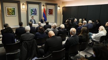 Վարչապետը հանդիպում է ունեցել Ֆրանսիայի հայ համայնքի ներկայացուցիչների հետ