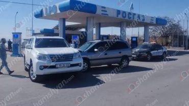 Մասիսում բախվել են «Lexus GX 460»-ը և «Opel Zafira»-ն