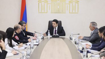 Ալեն Սիմոնյանի գլխավորությամբ աշխատանքային քննարկում` ավտոմեքենաներից հնչող բարձր երաժշտության սահմանափակումների վերաբերյալ